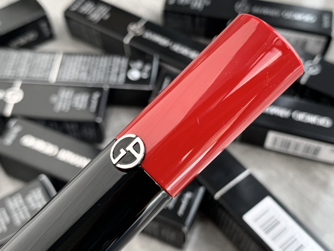 Louis Vuitton Haute Couture Couture Beauty Luxury Makeup Lipstick 2