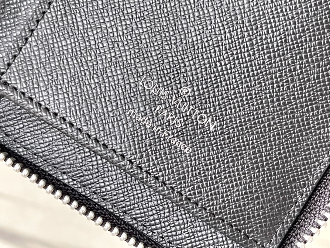 Zippy Wallet Vertical Damier Graphite Canvas N63095