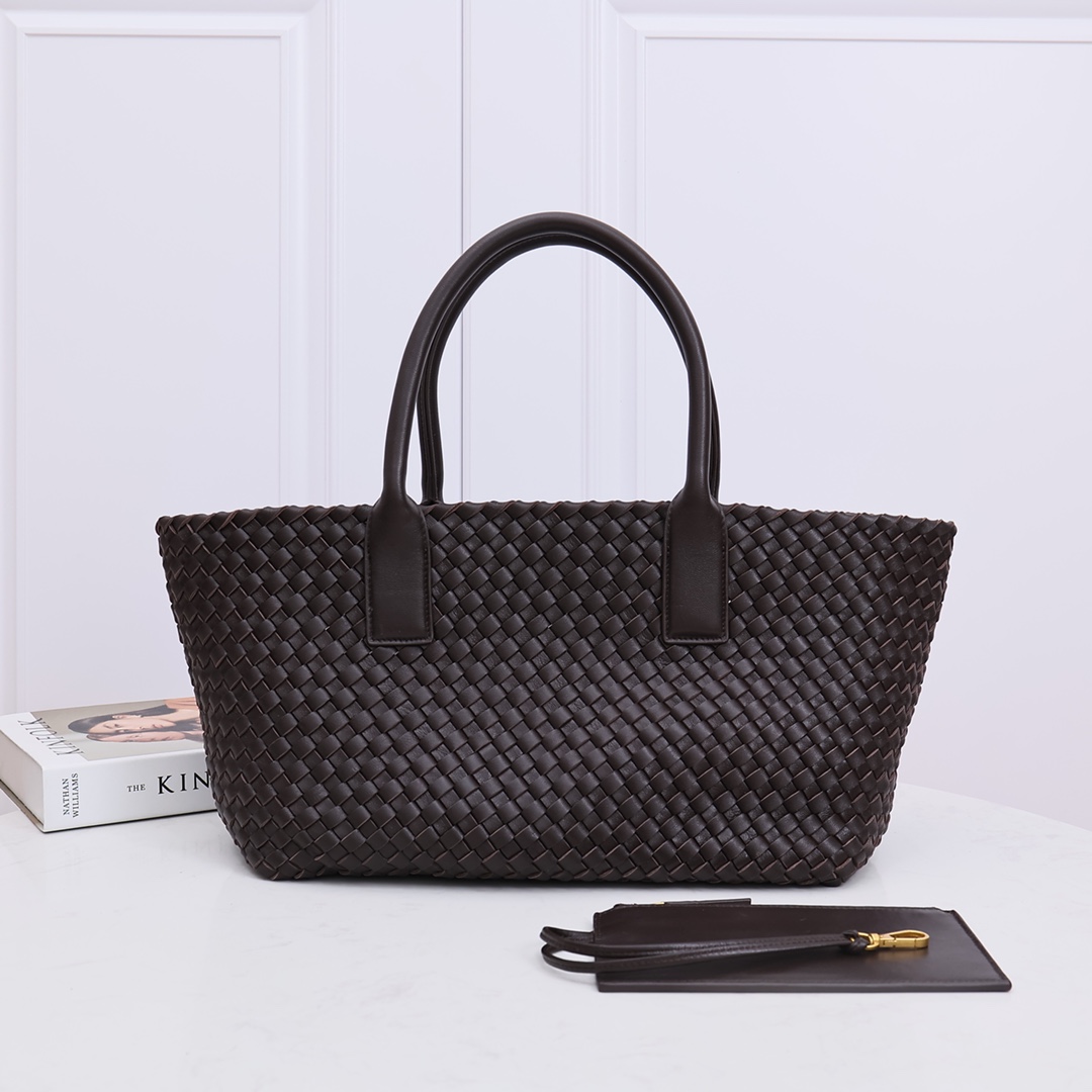 CABAT Double-Sided Woven Unlined Handbag