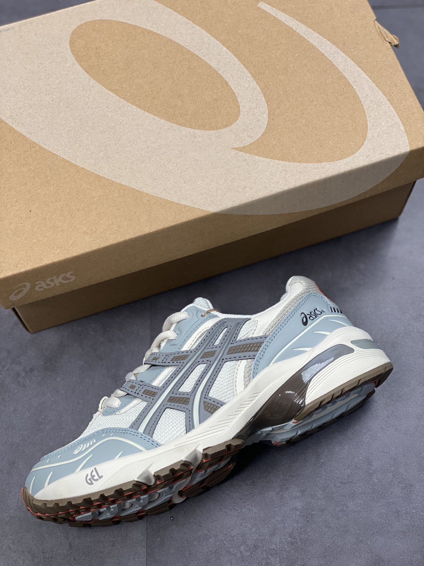 /Asics Tiger Gel-1090 series 1203A243-021