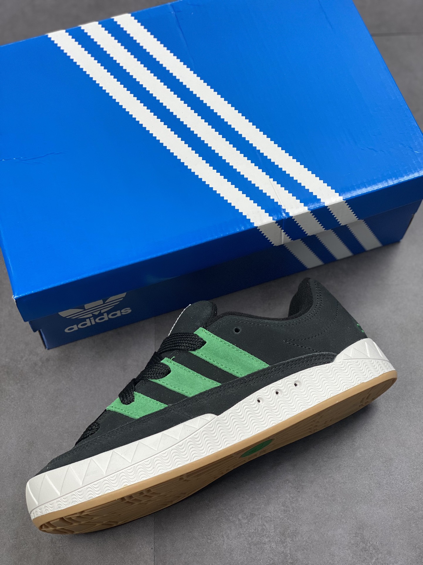 Adidas Adimatic Low Martic series low -gang retro shark bread casual sports skate shoes HQ3936