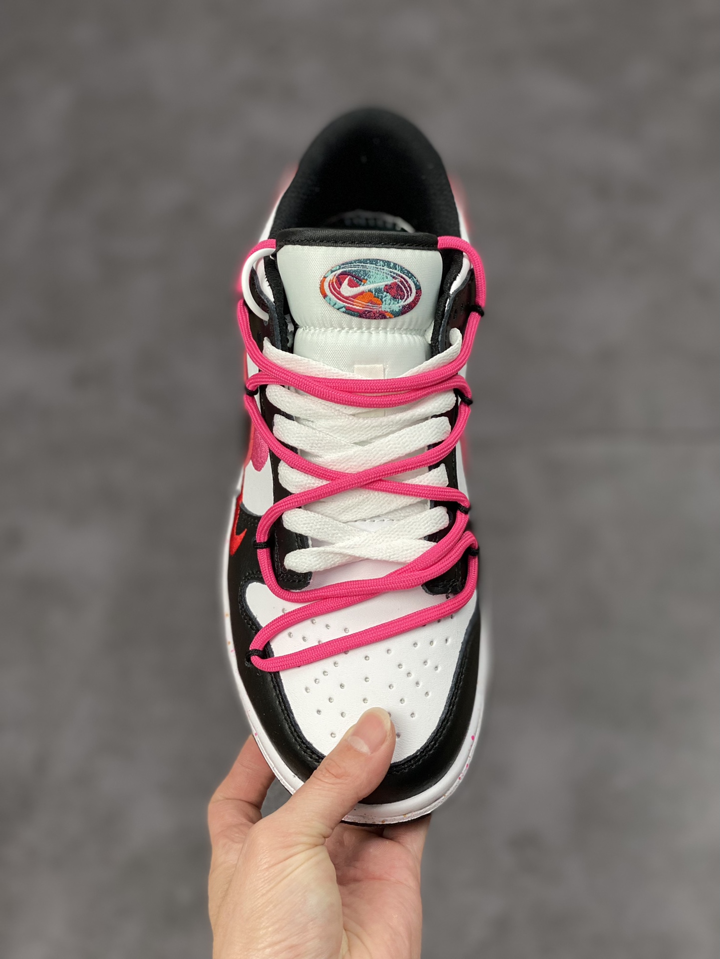 NIKE SB Dunk Low black and pink straps FD4623-131-1