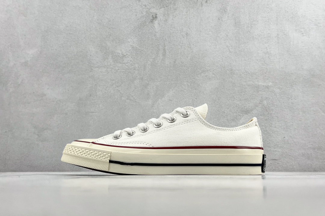 100 Converse 1970s Chuck Taylor all star