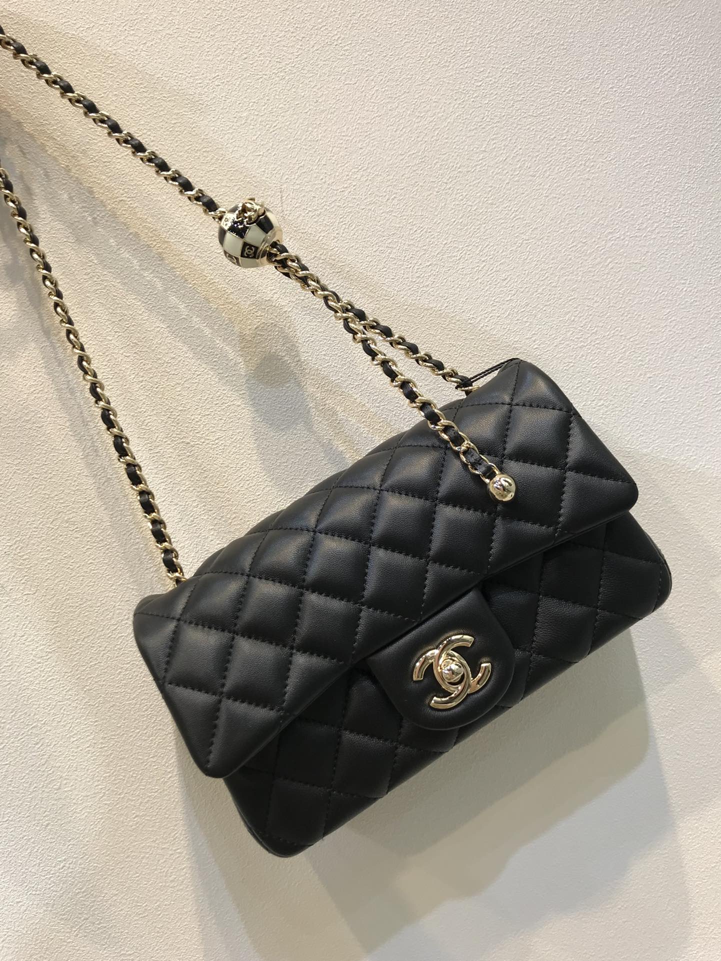 CHANEL cuir d'origine agneau matelassé classique valeur sûre souple et épais sac chaîne - qualité supérieure
