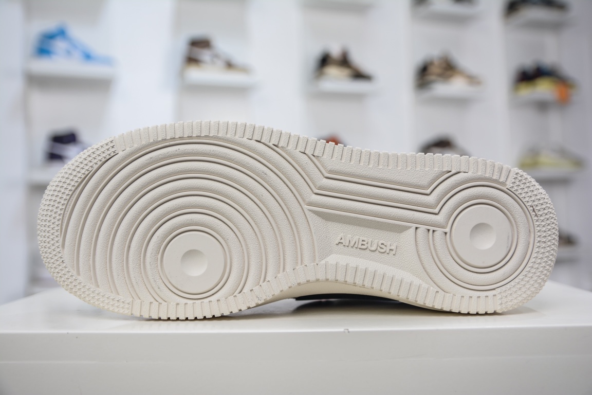 220 Air Force 1 Low  DV3464-002