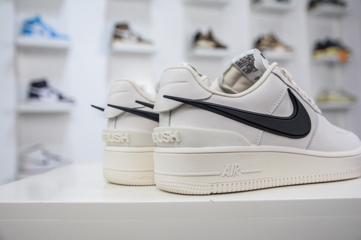 220 Air Force 1 Low  DV3464-002