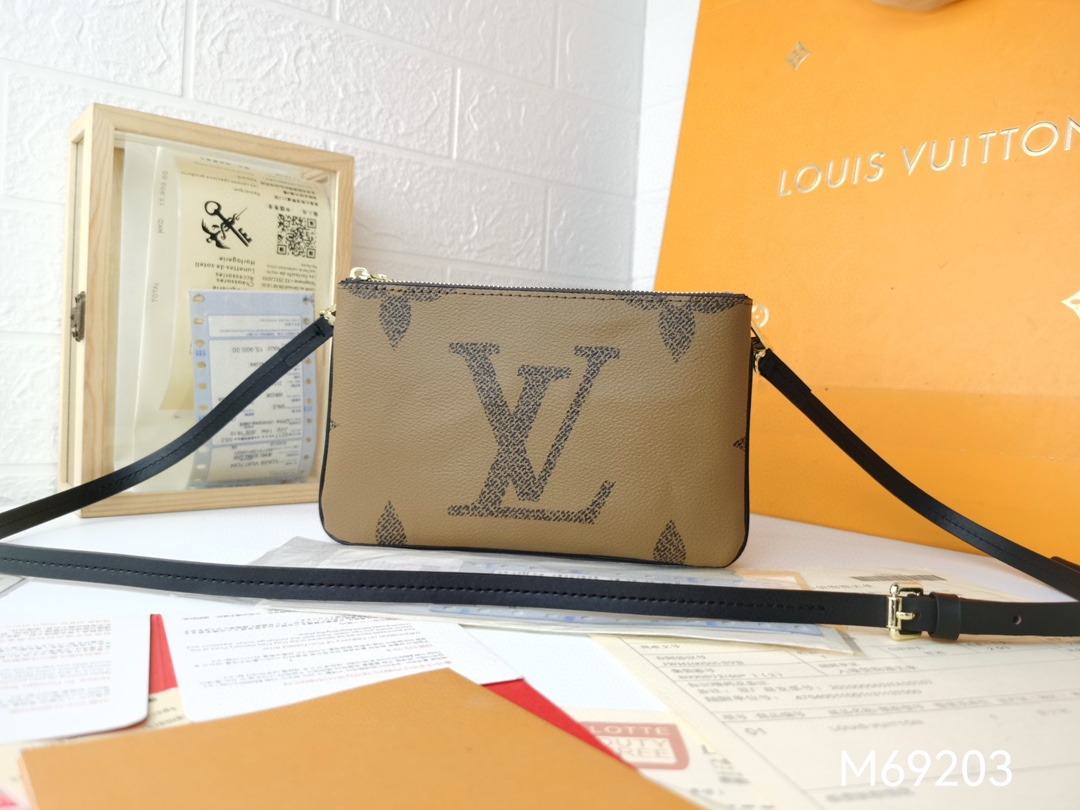 Leather wallet, side profile, showing thickness and details