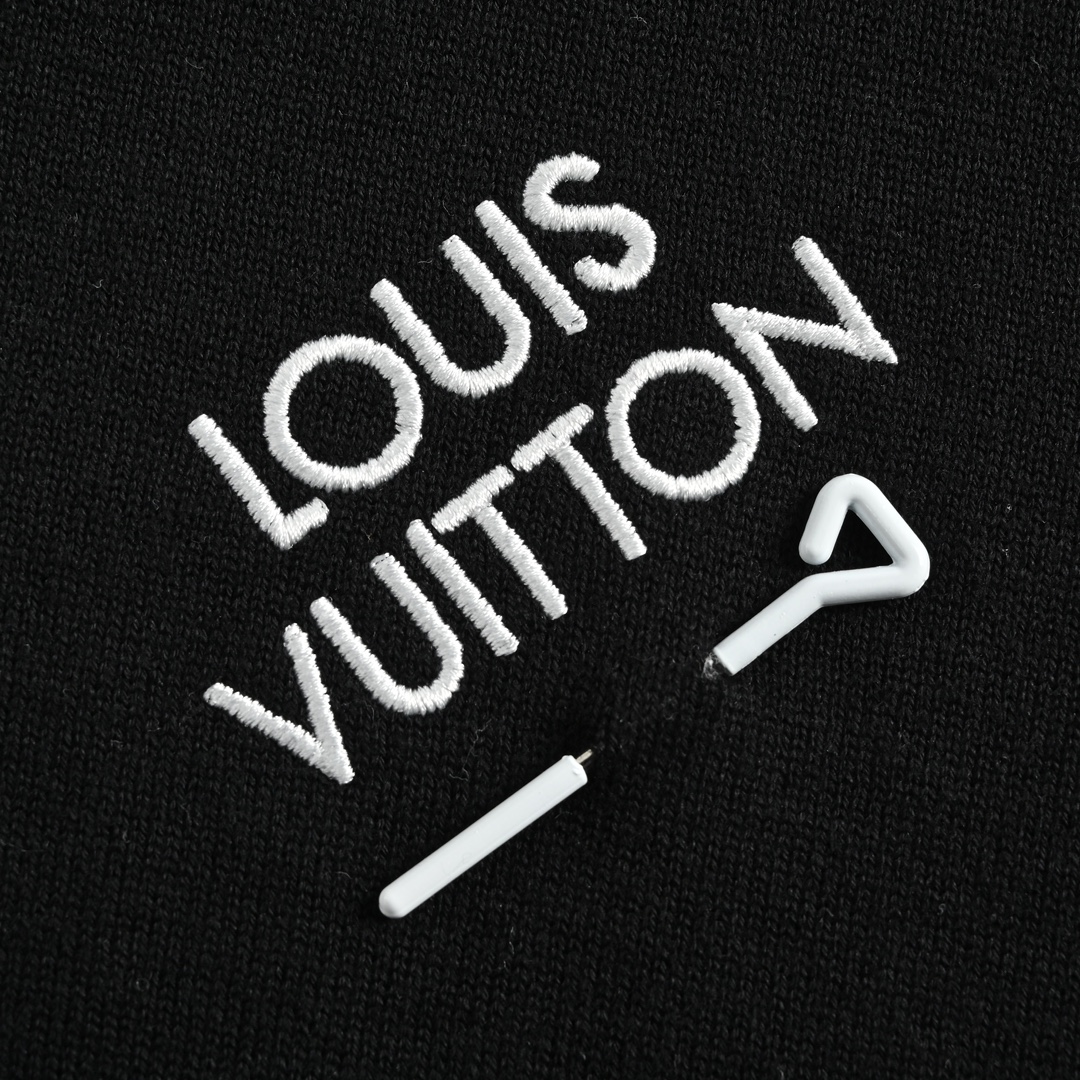 Louis Vuitton/路易威登24ss 胸针刺绣针织短袖