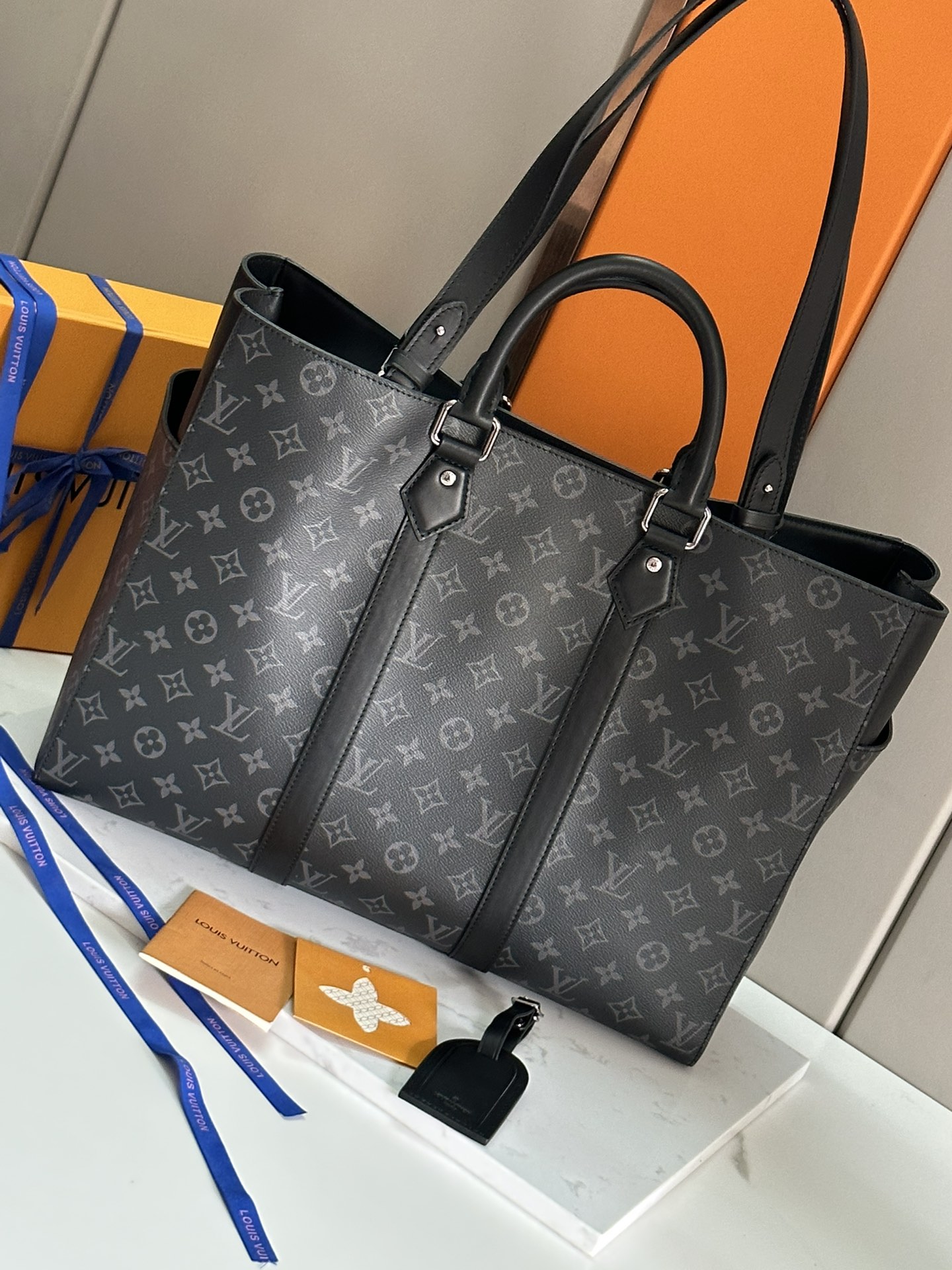 Louis Vuitton Sac Plat 24H Tote Bag Monogram Eclipse Canvas - M46451