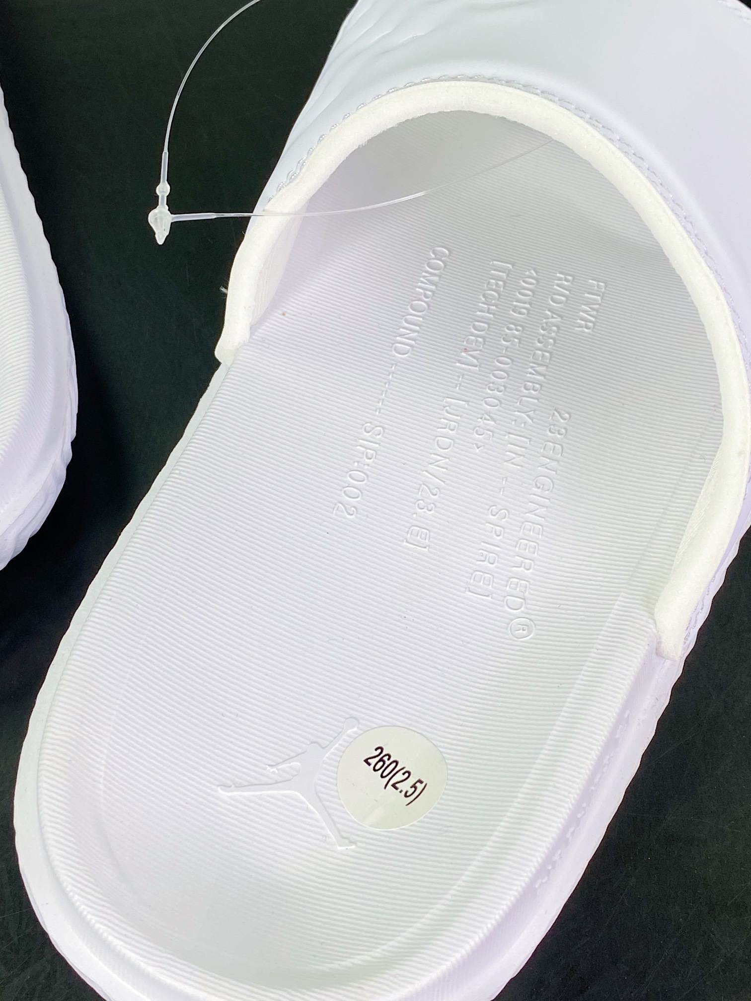 110  Air Jordan Play Slide"White/Black"游玩系列舒适拖鞋“亮白黑LOGO”DC9835-110