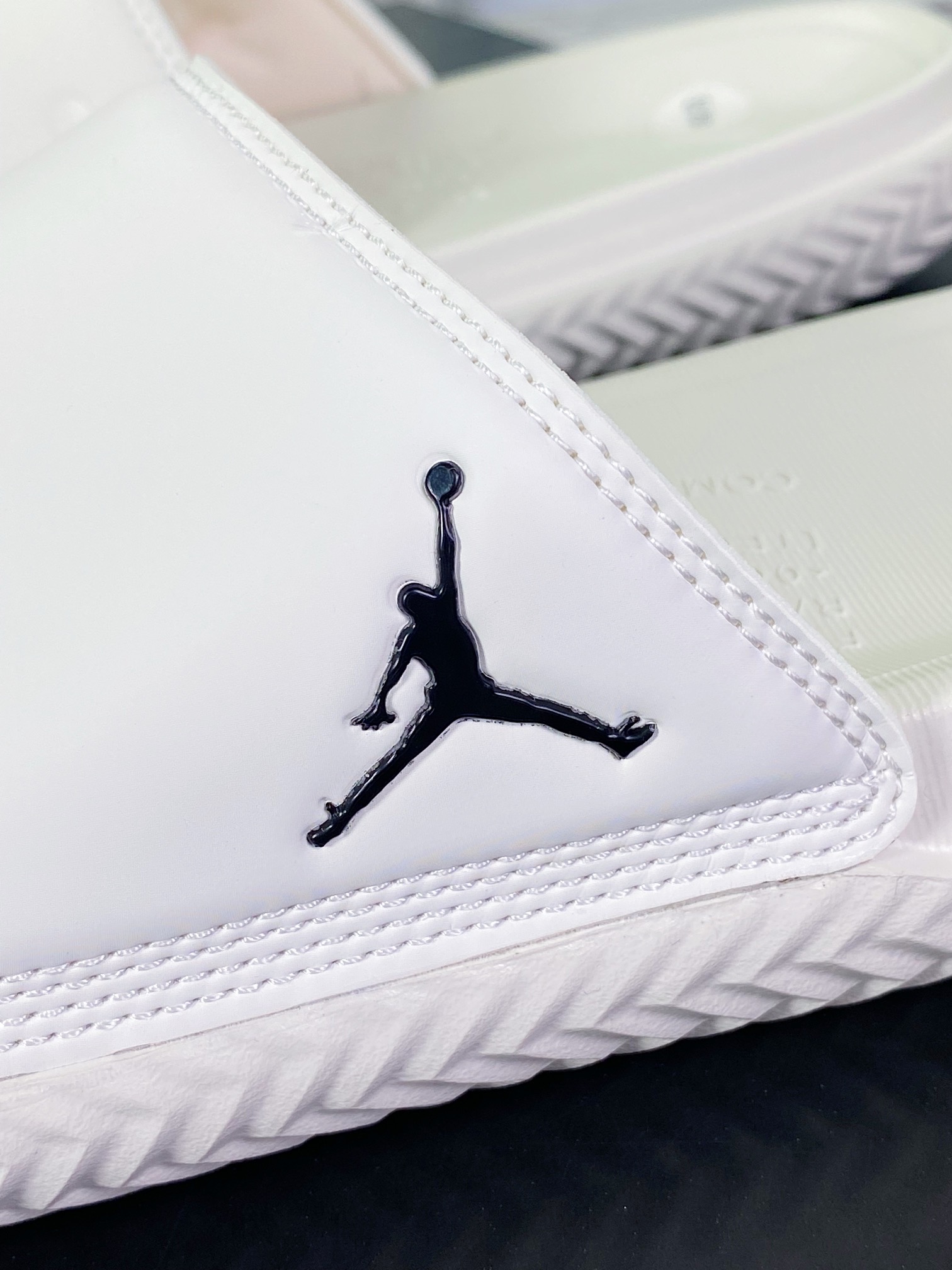 110 Air Jordan Play Slide"Black/White"游玩系列舒适拖鞋“米白黑LOGO”DC9835-006