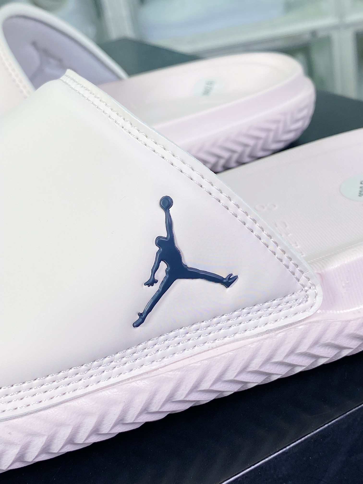 110 Air Jordan Play Slide"Light Pink/Black"游玩系列舒适透气时尚一字休闲运动拖鞋“淡粉黑LOGO”DC9835-600