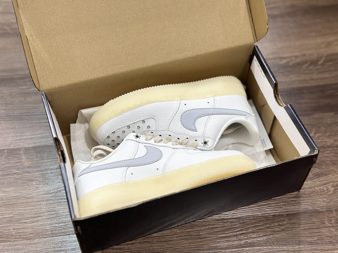 200 Nike Air Force 1 LOW 空军一号低帮运动鞋 FD0793-100