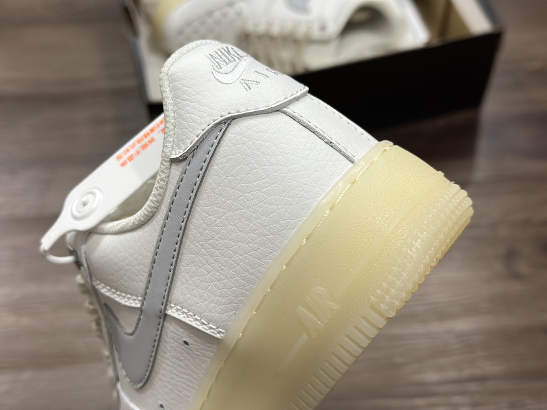 200 Nike Air Force 1 LOW 空军一号低帮运动鞋 FD0793-100