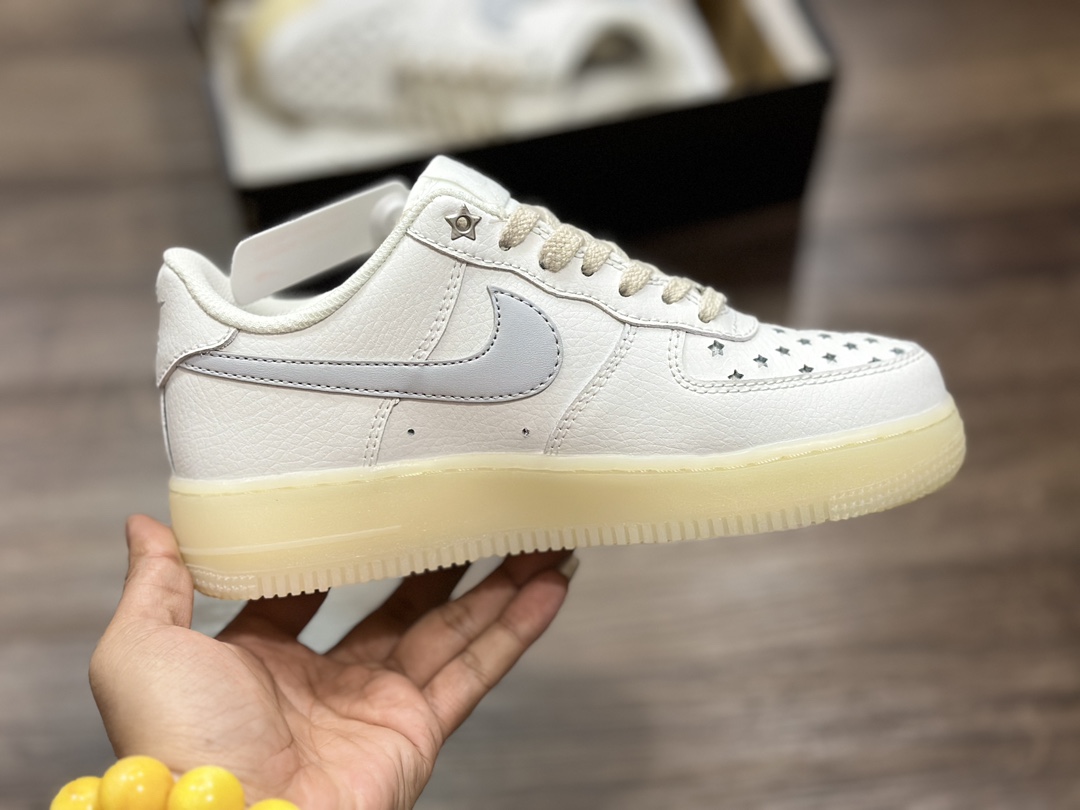 200 Nike Air Force 1 LOW 空军一号低帮运动鞋 FD0793-100