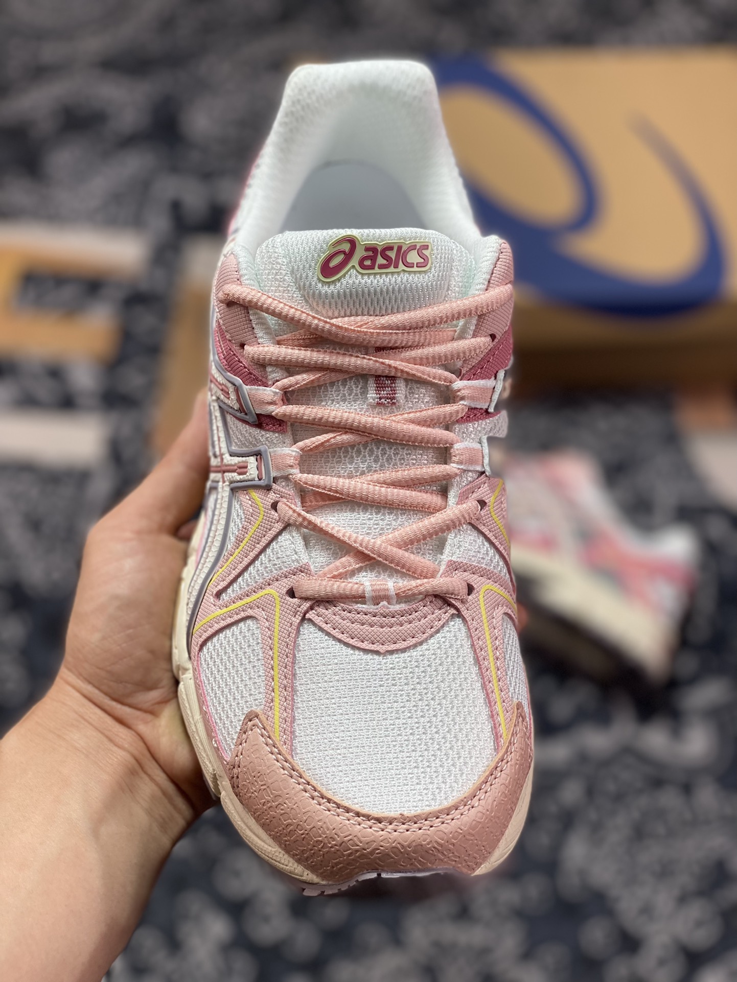 200 Asics Gel-Kahana 8 系列 粉 亚瑟士经典户外跑鞋 1012A978