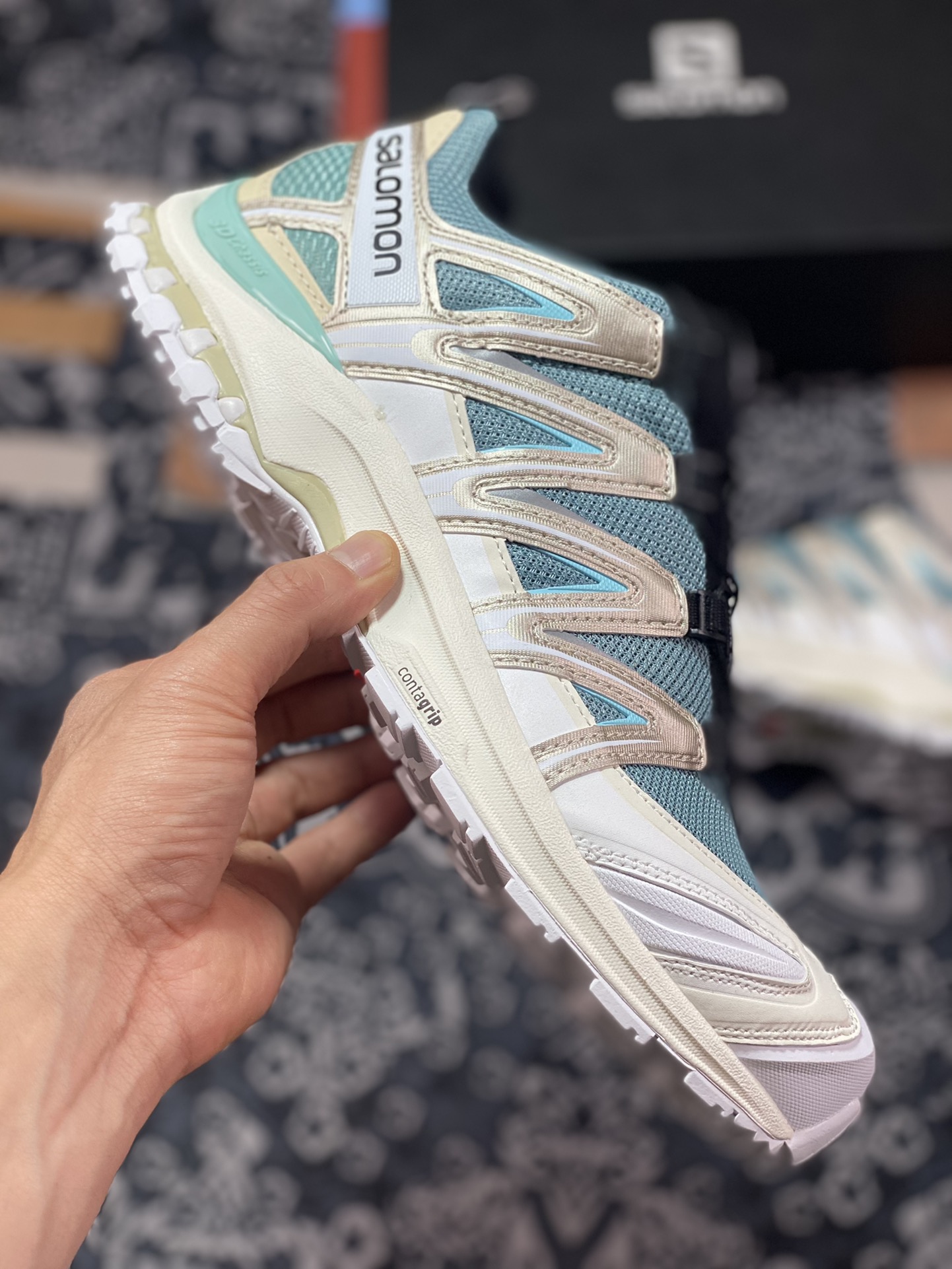 320 萨洛蒙/Salomon XT-Quest ADV”Trellis/Bleached Sand/Tanager Turquoise”XT探索者跑步鞋“灰蓝香槟金白”413148