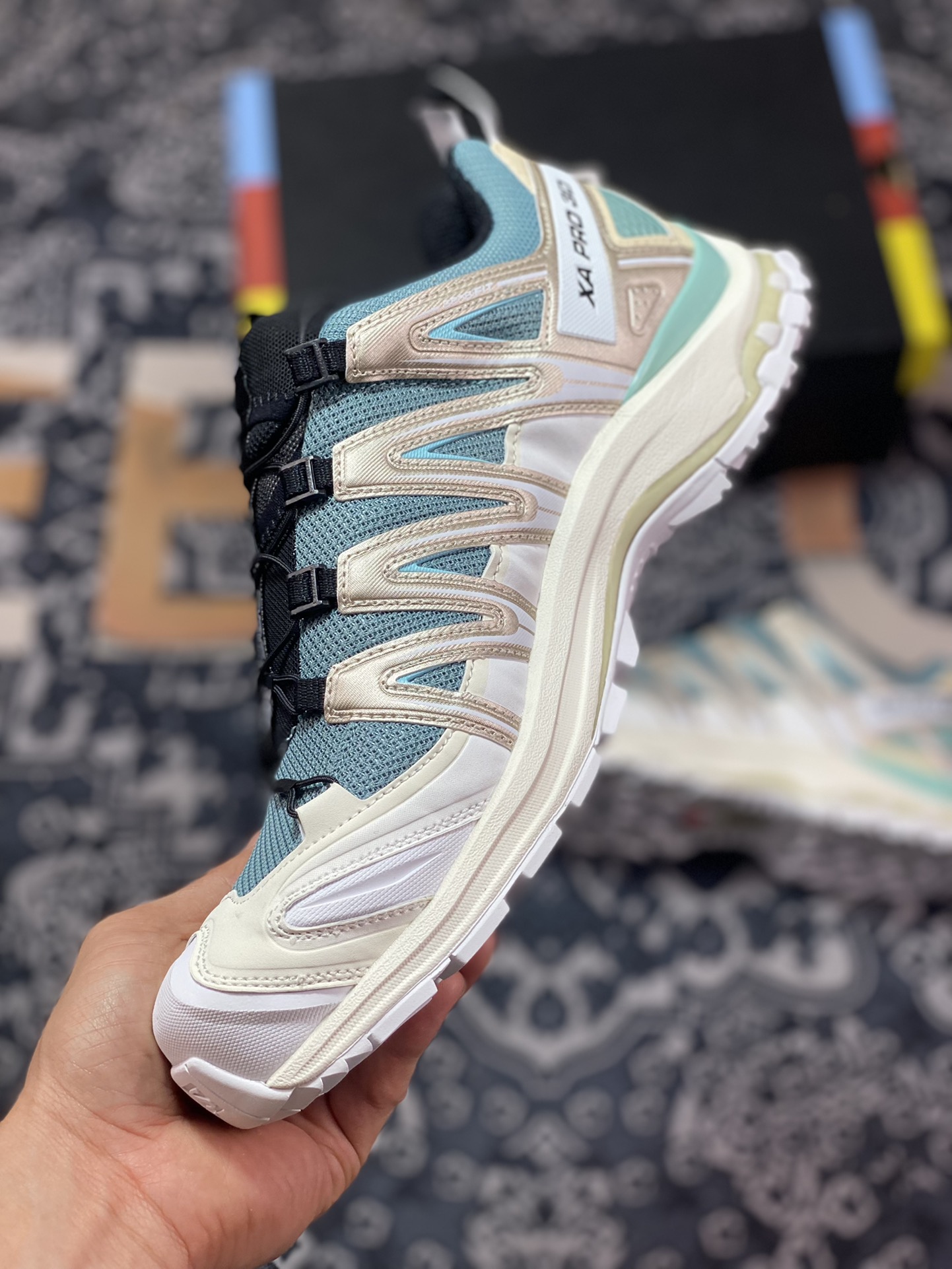 320 萨洛蒙/Salomon XT-Quest ADV”Trellis/Bleached Sand/Tanager Turquoise”XT探索者跑步鞋“灰蓝香槟金白”413148