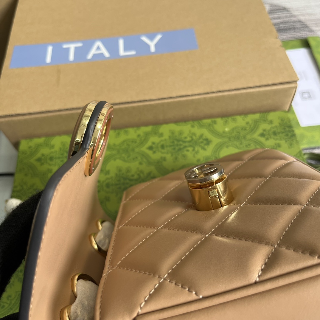 配全套包装️GucciDeco系列mini肩背包Gucci不断拓展自身视野以全新手法焕新演绎经典廓形和精
