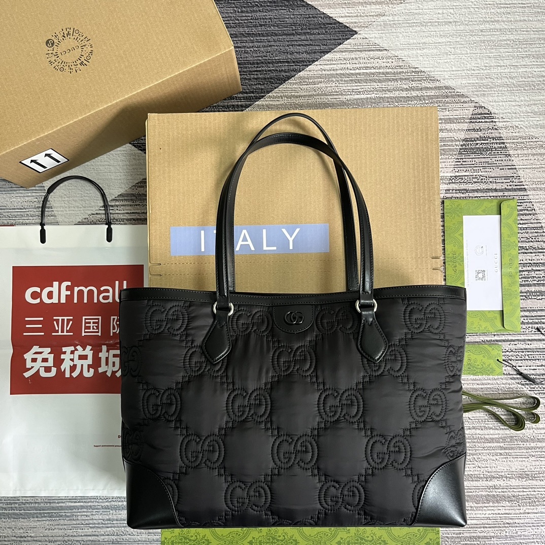 配全套包装️GG图案和条纹织带这两种品牌重要设计元素融合成全新搭配OPhidia世界的演化之路从未止息每
