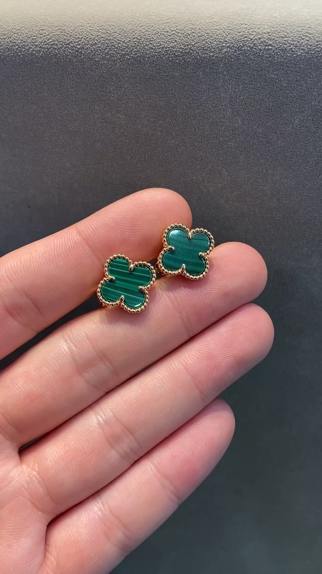 Van Cleef & Arpels vca 孔雀石四叶草耳环 高品质
