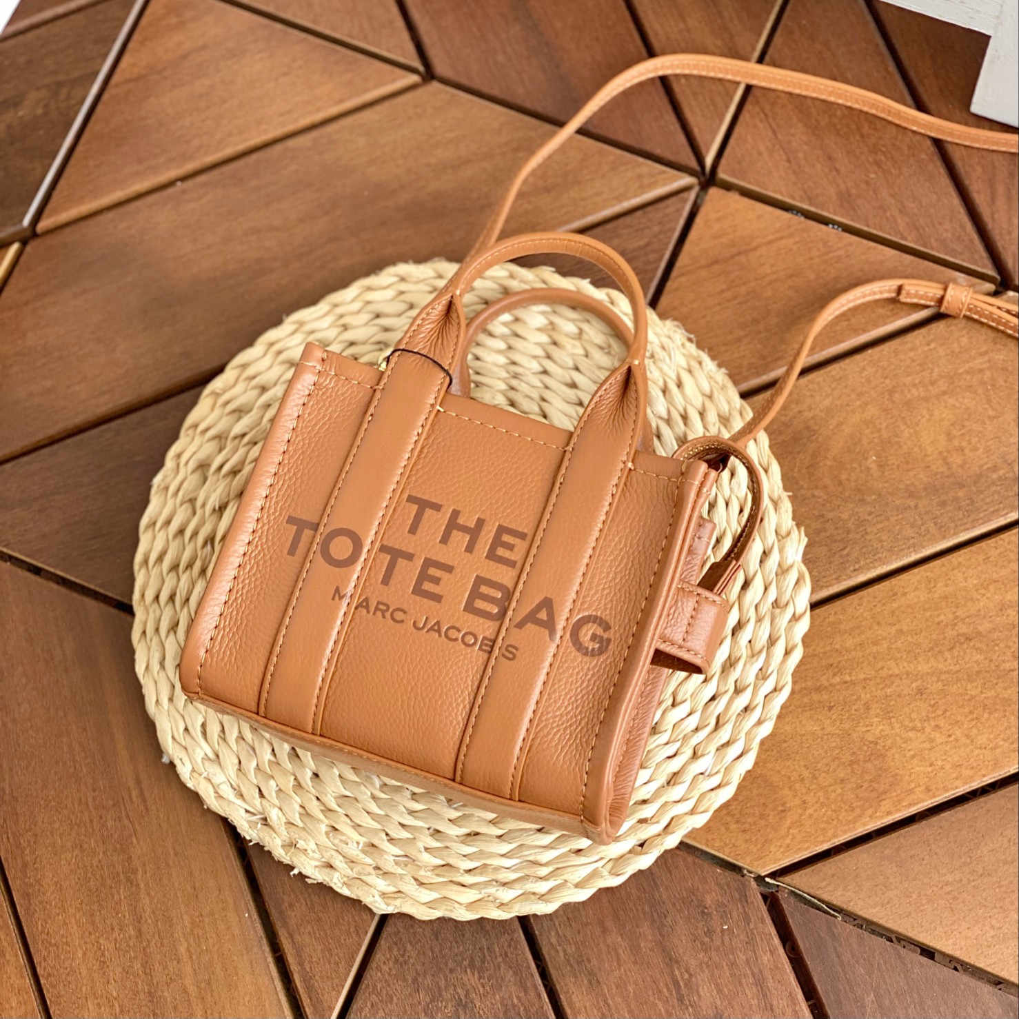 Marc Jacobs ～超迷你18cm 棕色