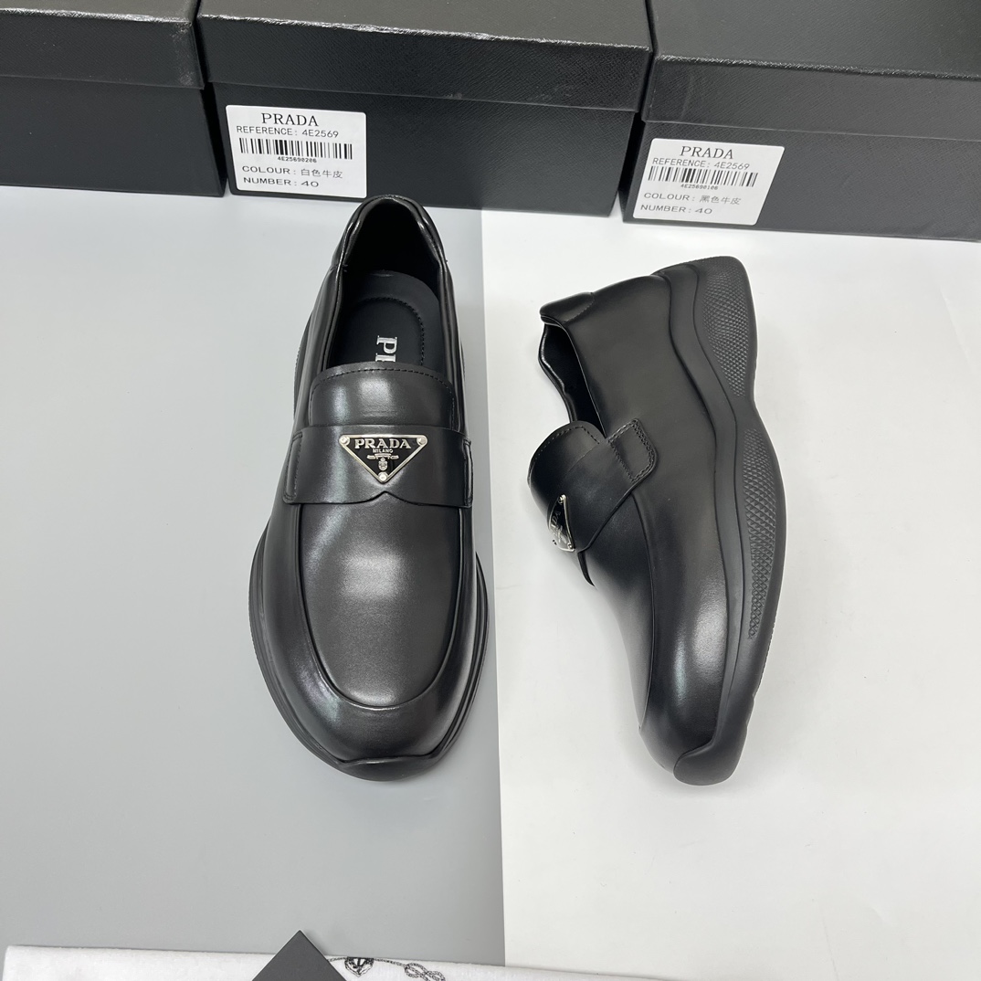 Prada Scarpe Oxford Nero Bianco Pelle bovina Cuoio genuino Gomma Casual