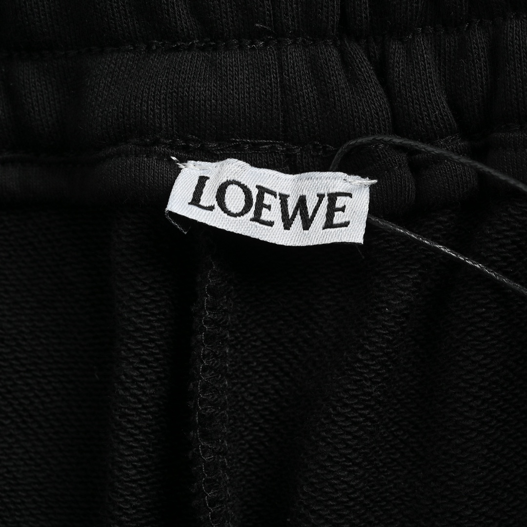 160 Loewe/罗意威 24ss 刺绣logo短裤 面料采用380g纯棉毛圈面料