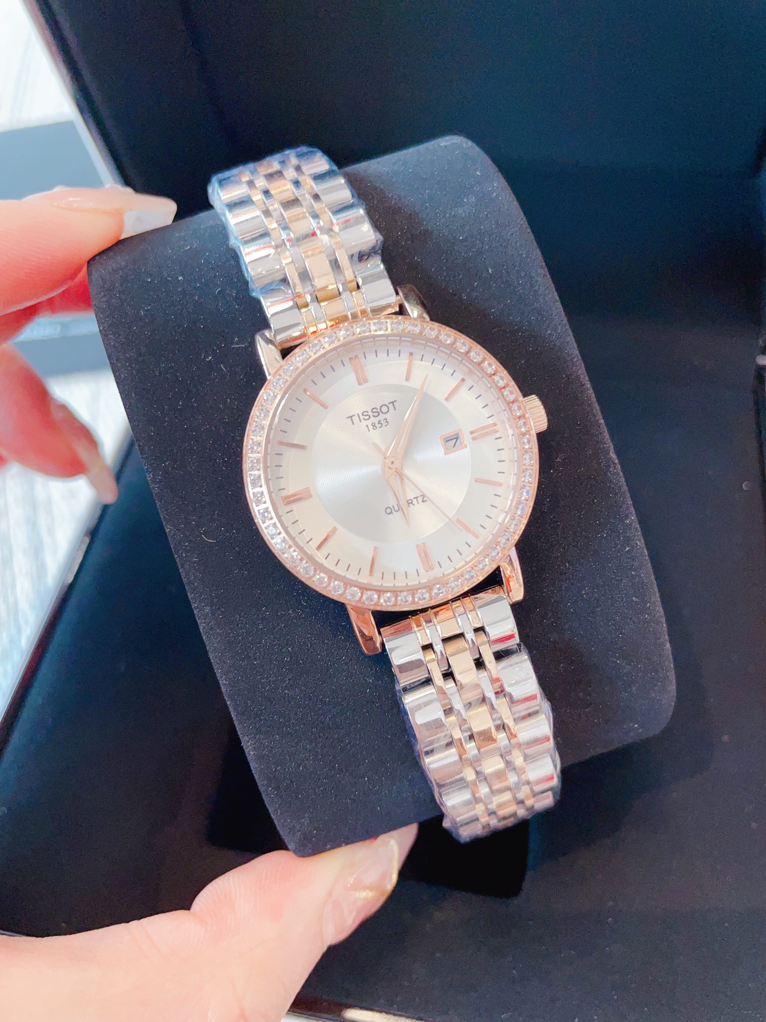 Popular Women’s Steel Belt Ceramic Tissot Watch, Unique Charm for Various Occasions