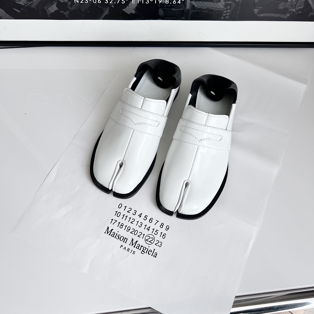 NO:237779,White black tail with open edge beads, split toe shoes19860909开边珠白色黑尾,分趾鞋,Women's Shoes