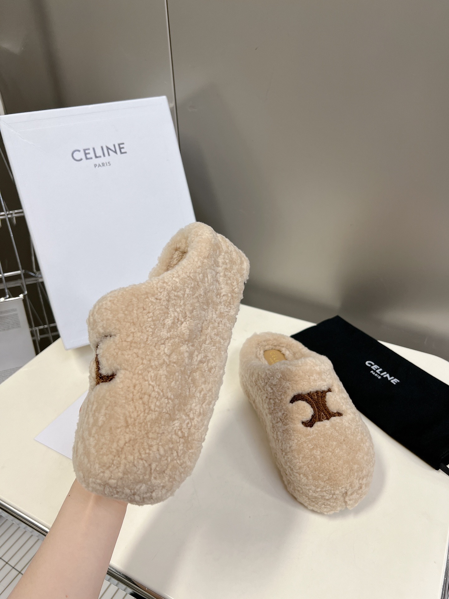 CELINE思琳代级别春夏新品凯旋门