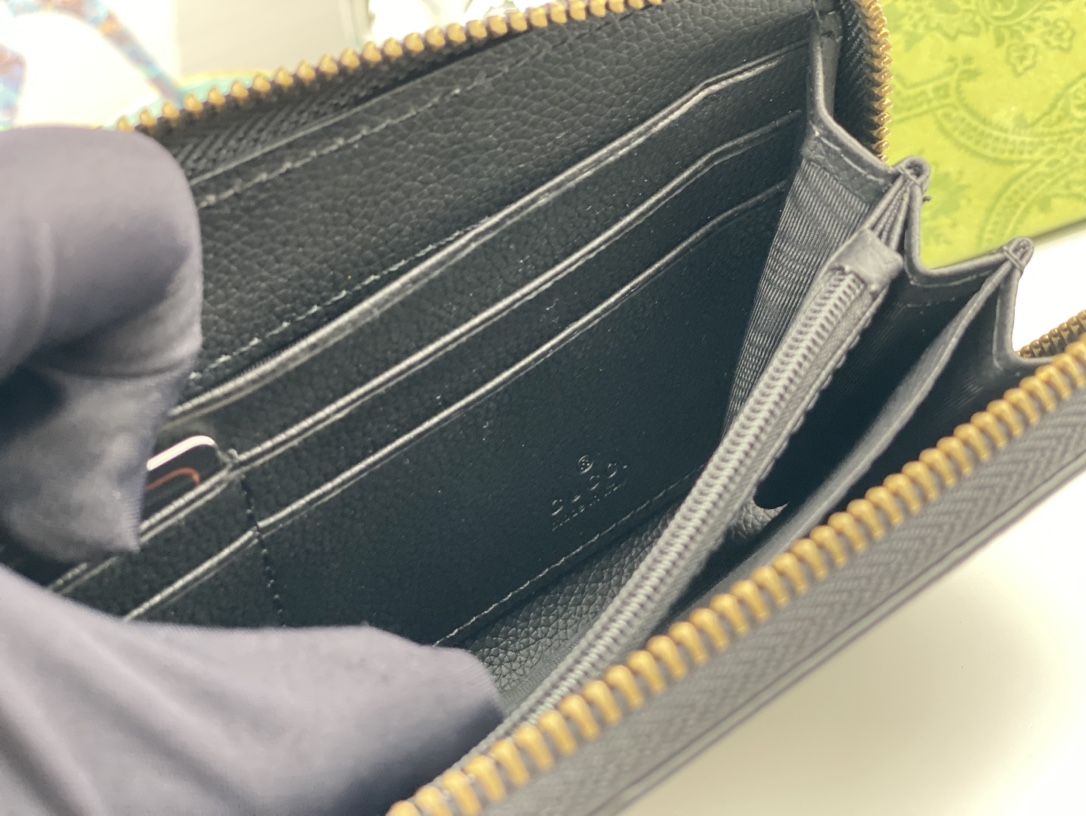 Gucci Logo Zip Around Wallet Navy Leather Long everyday