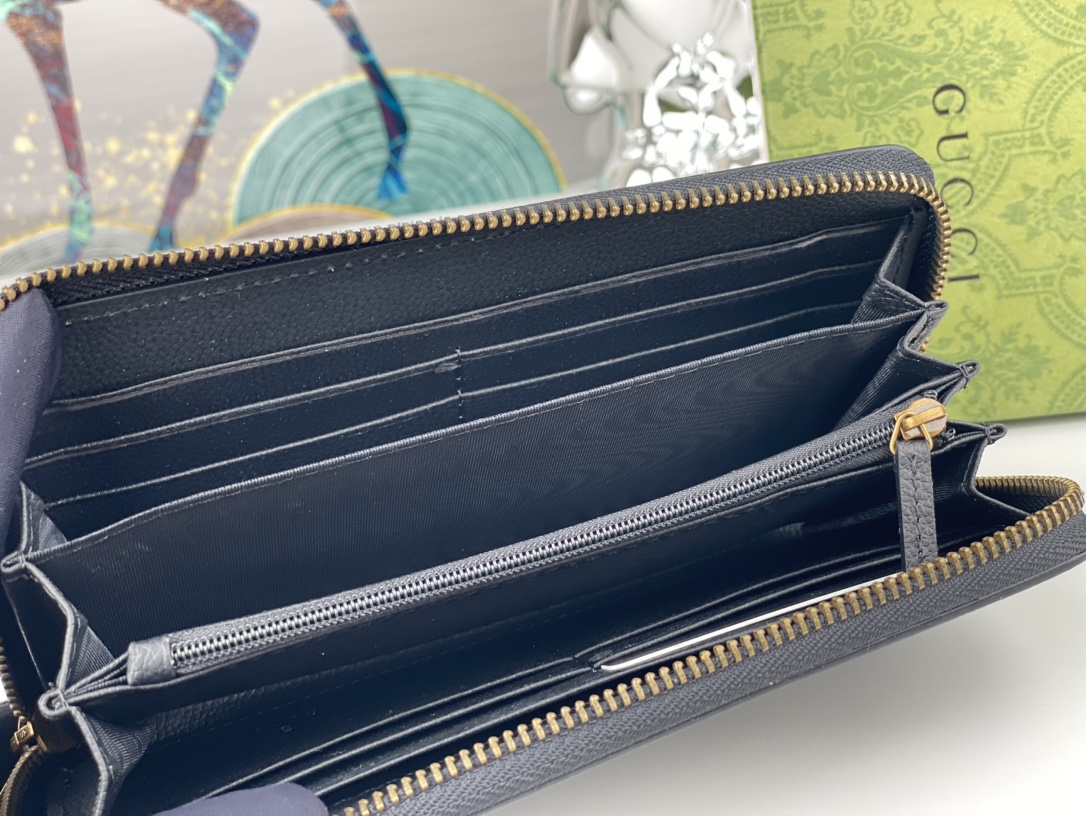 Gucci Logo Zip Around Wallet Navy Leather Long everyday
