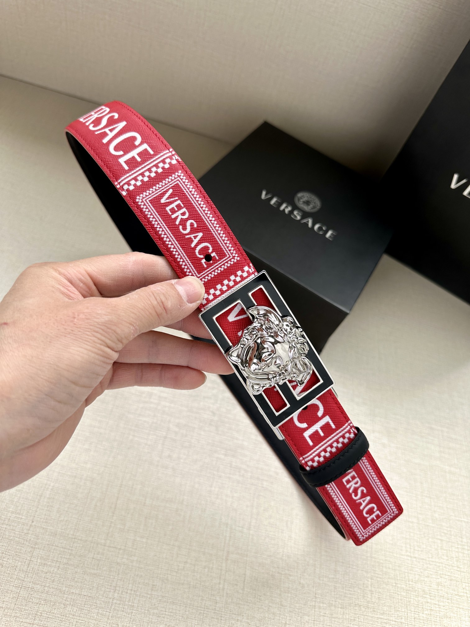 宽度3.8cmVERSACE/FEN