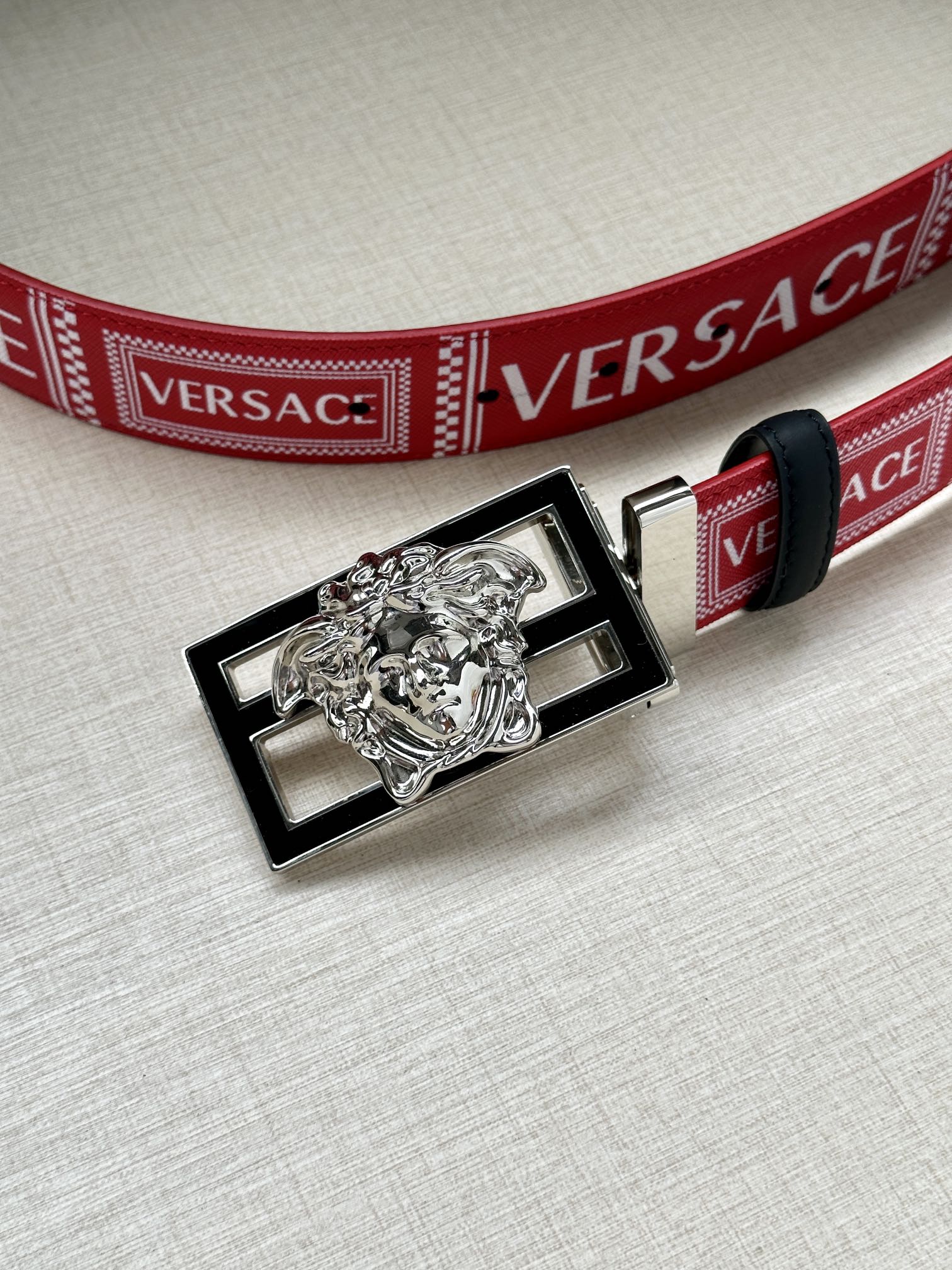 宽度3.8cmVERSACE/FEN