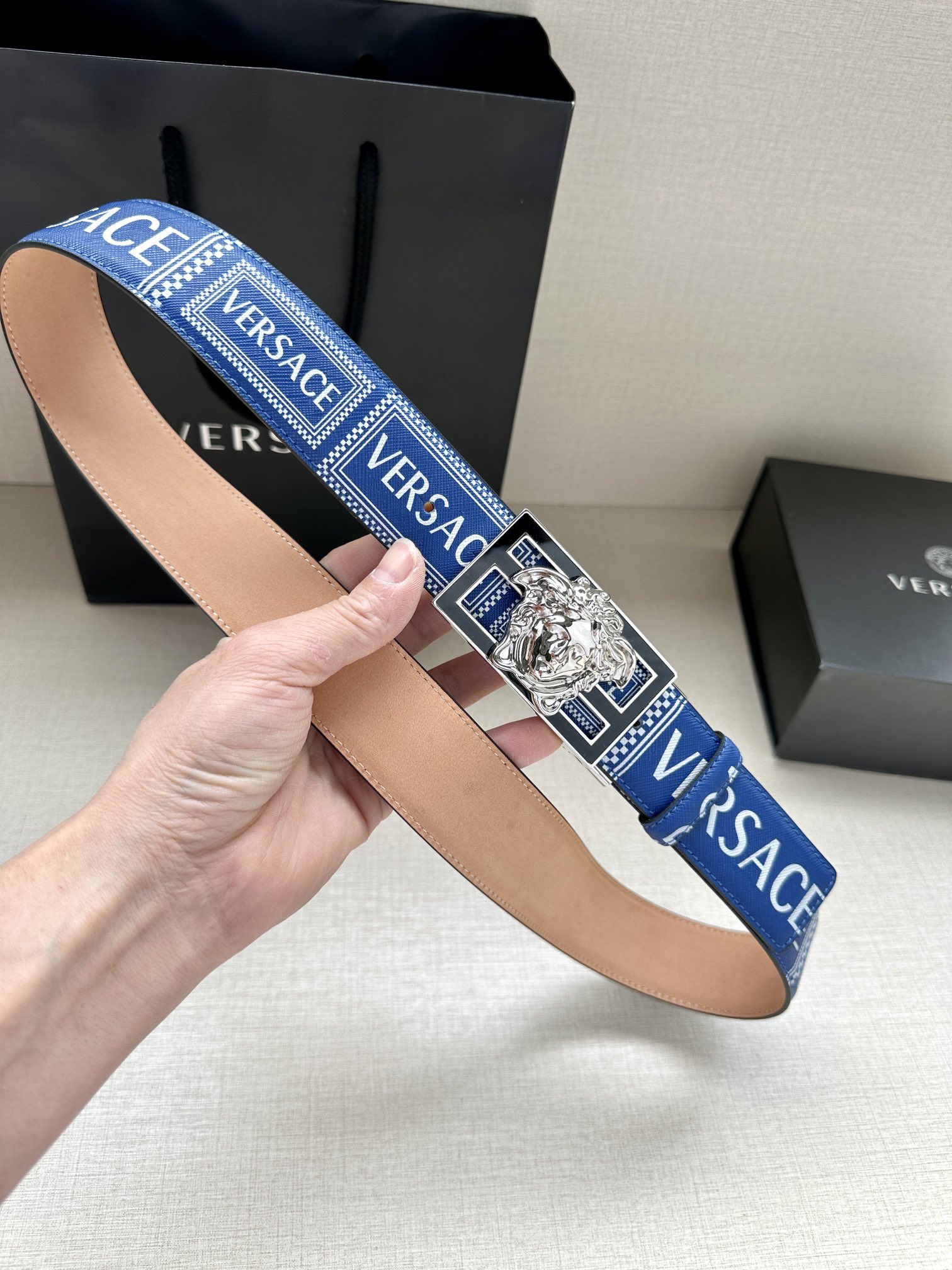 宽度3.8cmVERSACE/FEN