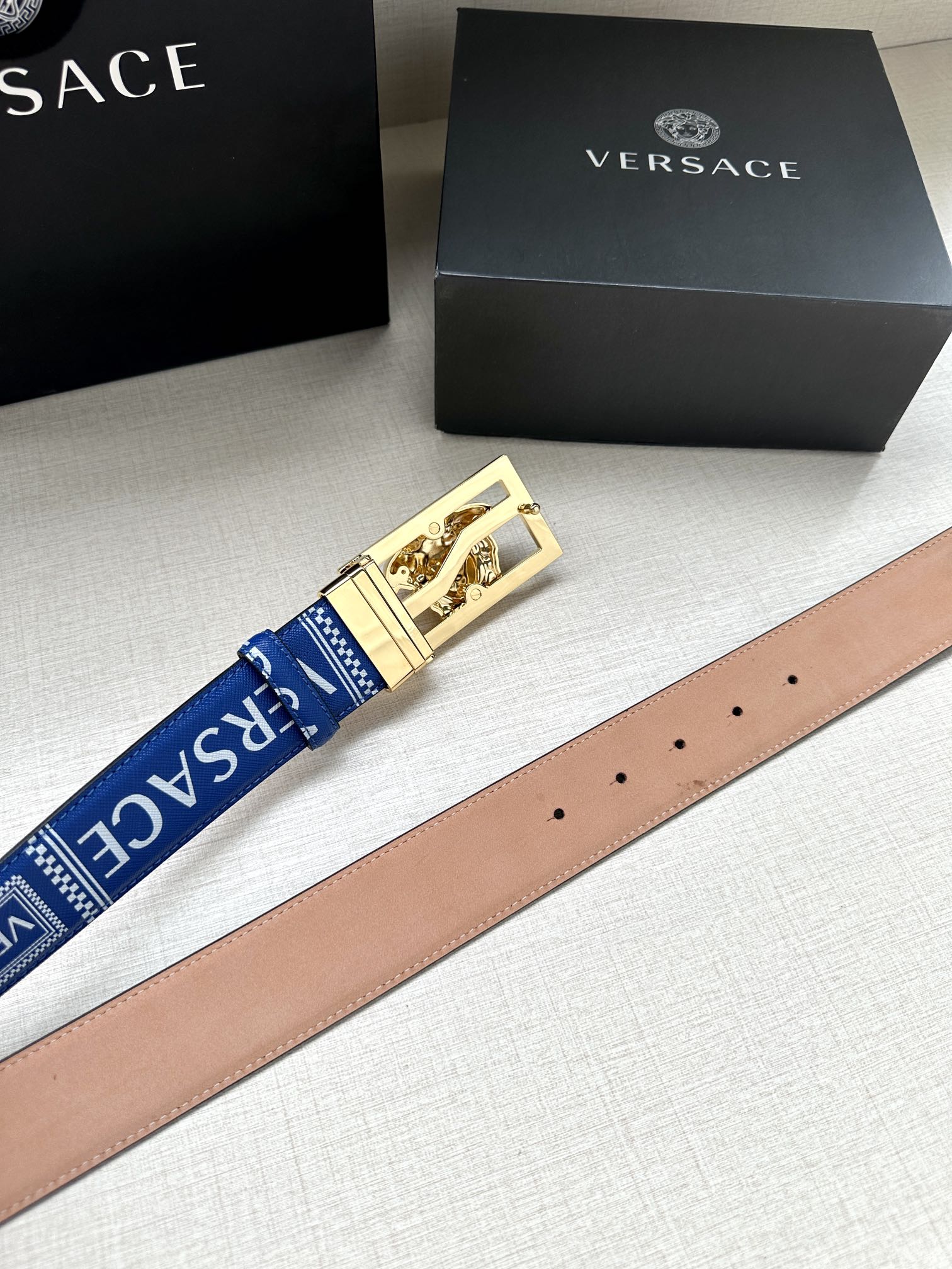 宽度3.8cmVERSACE/FEN