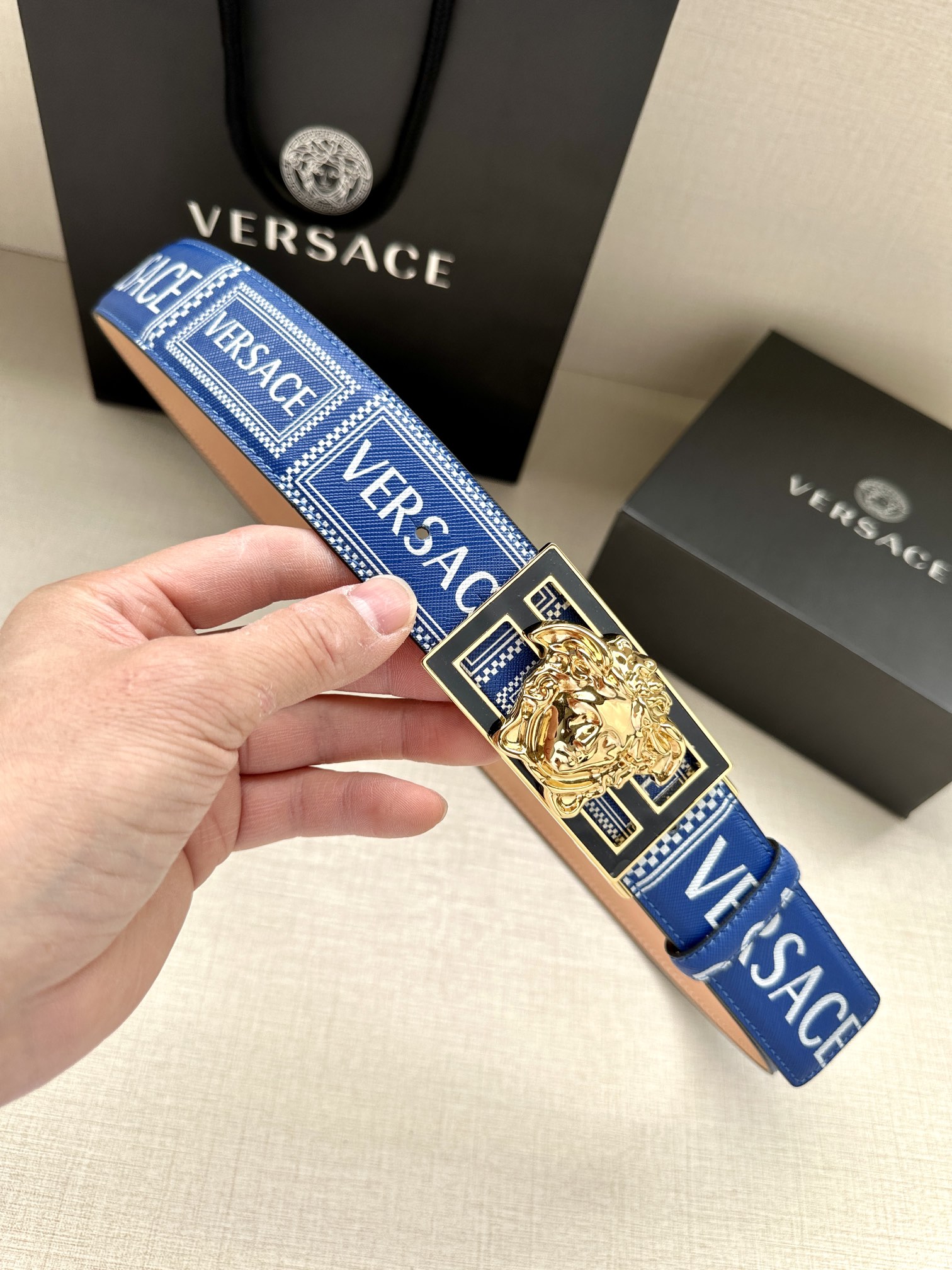宽度3.8cmVERSACE/FEN