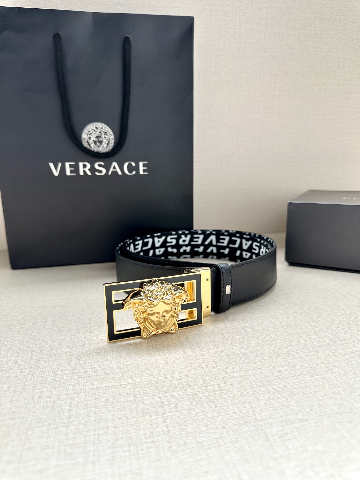 宽度3.8cmVERSACE/FEN