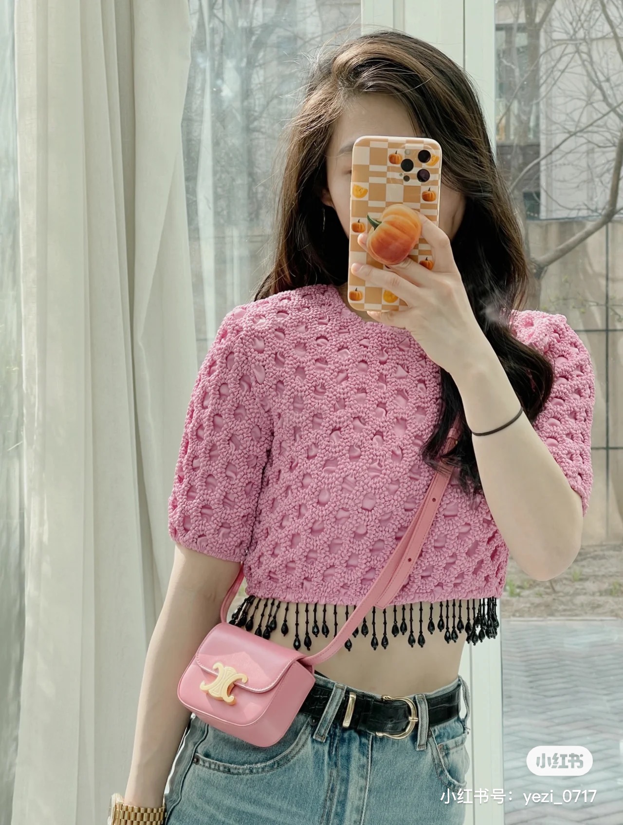 NO:208677,It is not used to hold things, it is used to hold cute My dream pack The Arc de Triomphe is getting smaller and smaller, so small that it can only be filled with mouth-black. The practical value is not worth mentioning in front of its cuteness. Celine, celine, celine, celine19860909它不是用来装东西的,是用来装可爱的 我的梦中情包 凯旋门越出越小,小到只能装下囗红 了,实用价值在它的可爱面前不值一提,赛琳celine,celine,celine,Bag