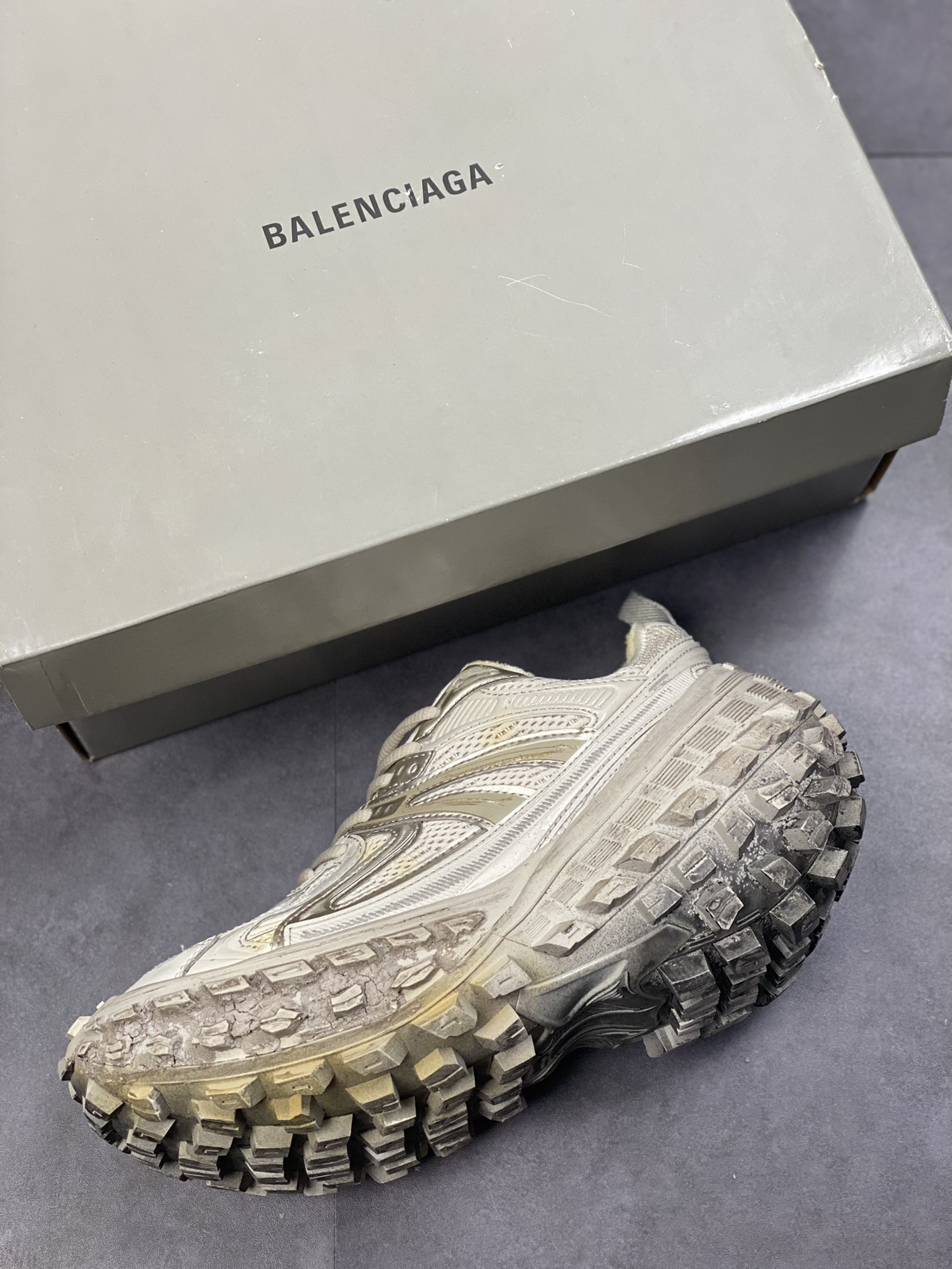 Balenciaga Defender Rubber Platform Sneakers low-top