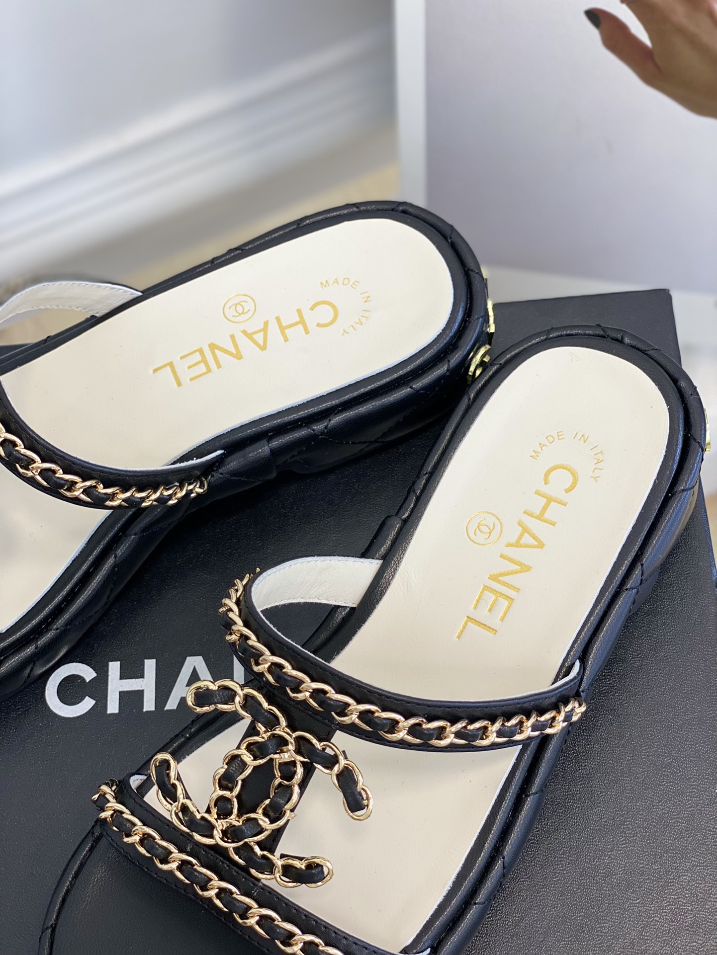 Chanel小香23c新品菱格链条️