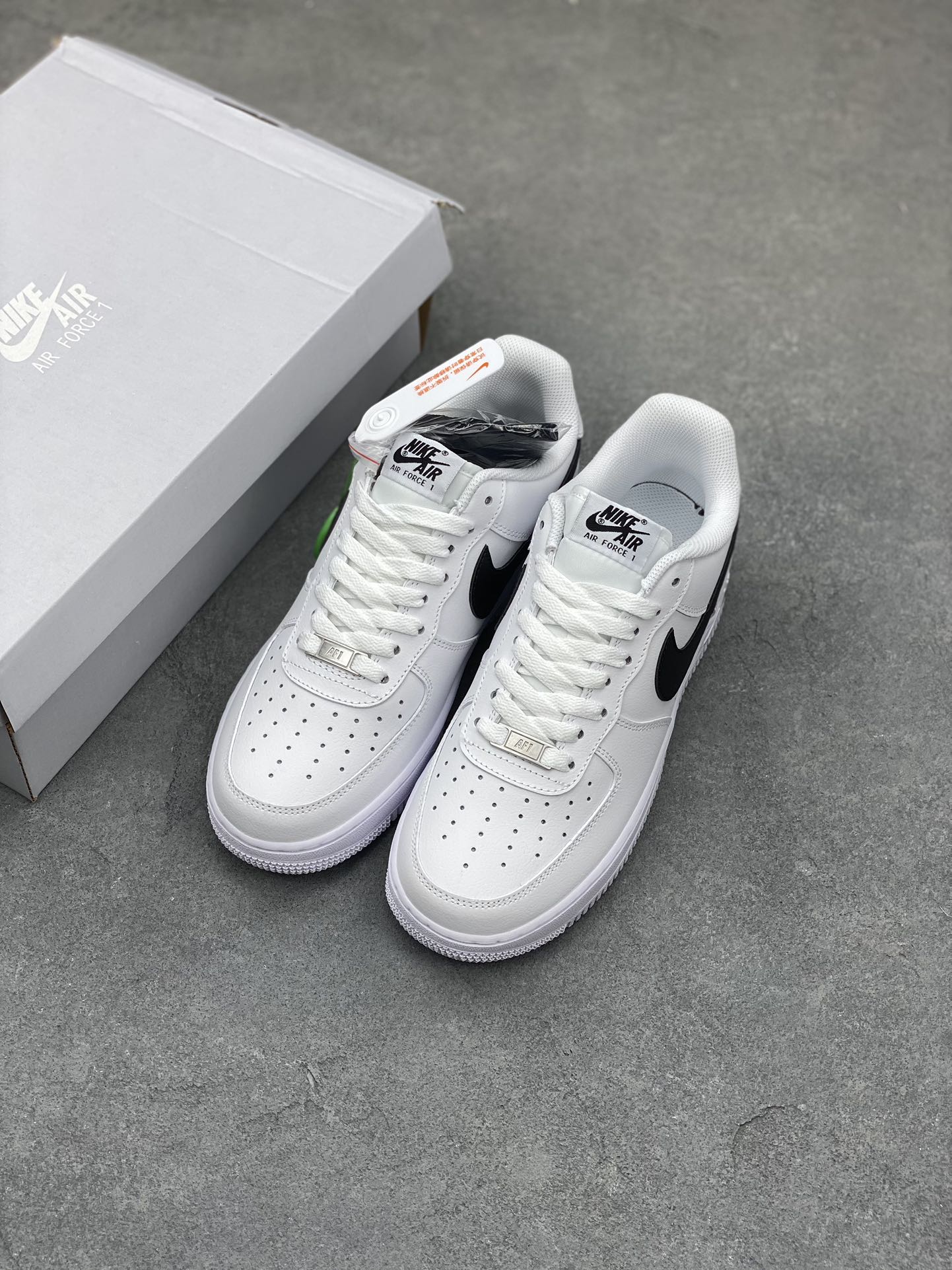NK Air Force 1 Low '07: White/Black, Fashionable, Durable, and Comfortable 9 i1681673906 170 7