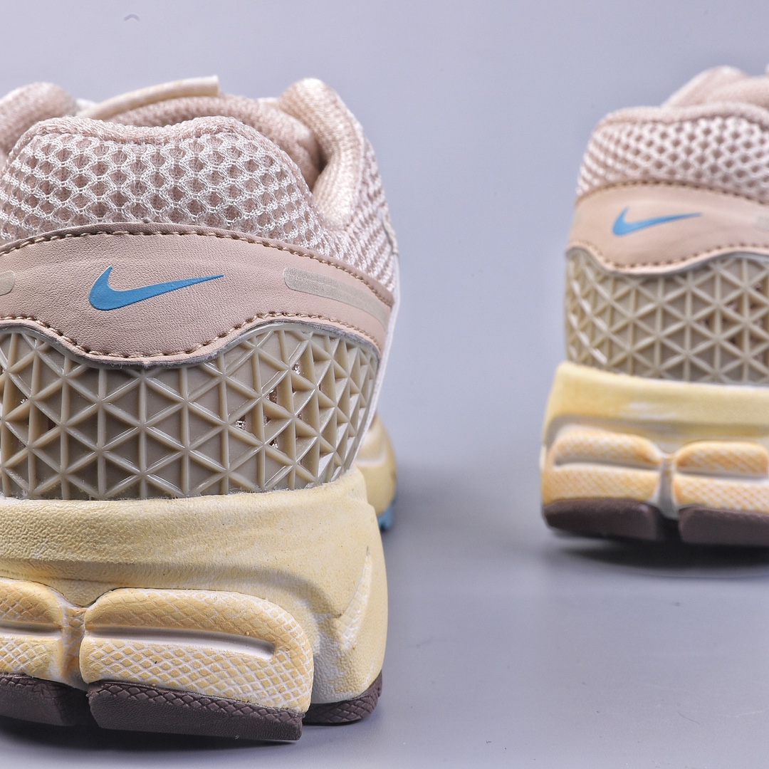 180 Nike Zoom Vomero 5 SP 佛莫罗5代系列经典复古休闲运动慢跑鞋 FB8825-111