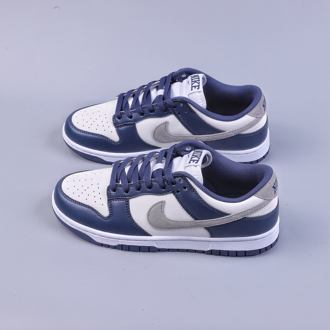 C NIKE DUNK SB LOW blue and white Dunk SB as the name suggests FD9749-400