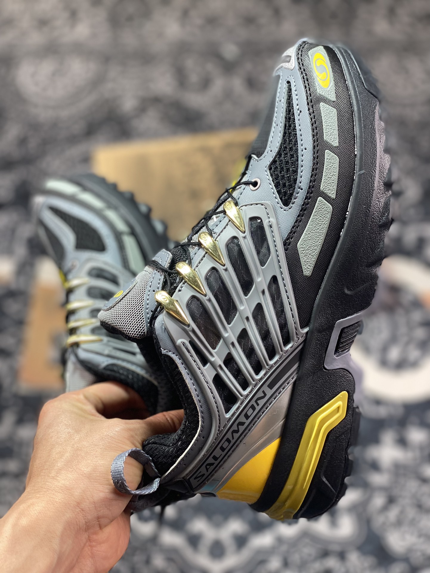 320 Salomon ACS Pro Advanced”Quit Shade/Black”先行系列低帮运动鞋“深灰黑金”416392