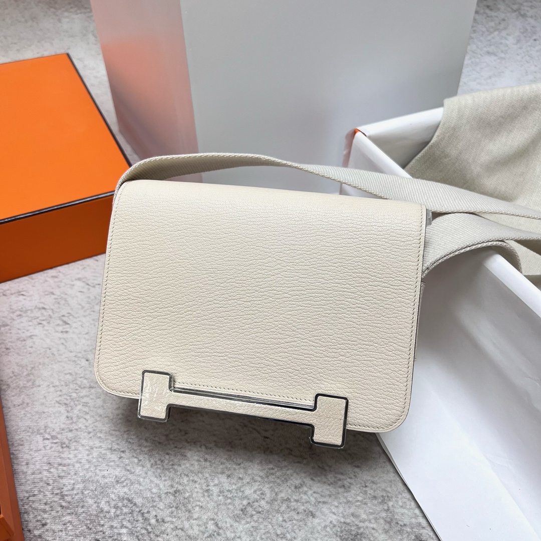 Hermès Hermes Geta 20cm chevre goatskin nata cream white silver buckle PHW