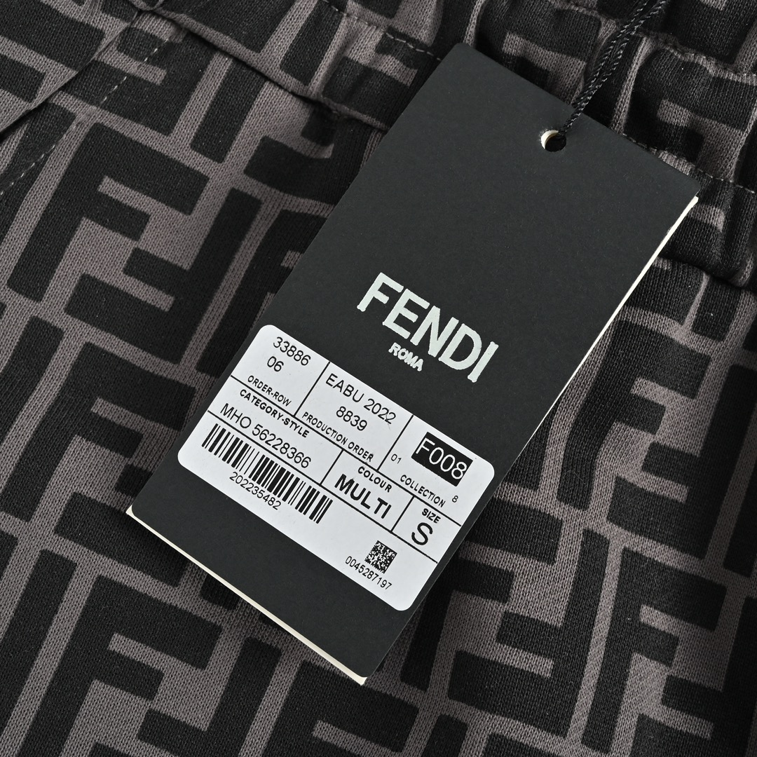 Fendi/芬迪 23ss 满印双F短裤 低调奢华 FD经典元素 上身休闲舒适 灰色 酒红