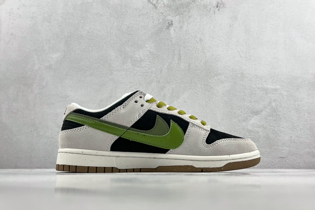 【Custom Sneakers】 Nike Dunk Low SE Black Green DO9457-102