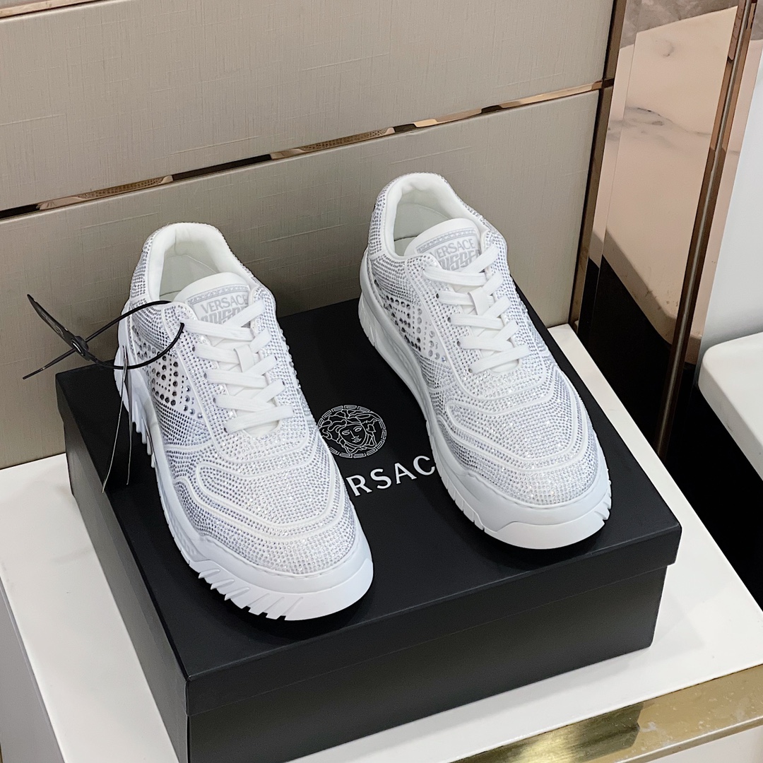 Zapatillas deportivas para hombre Odissea de Versac*VSC. Este estilo de zapatillas con cordones está lleno de estilo fu…